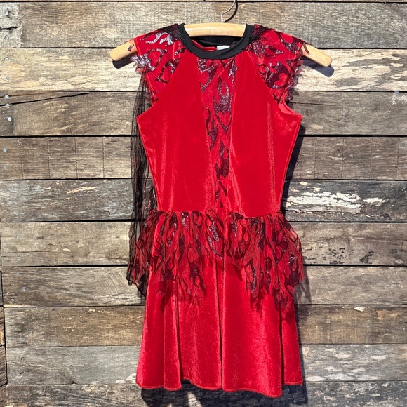 💰BOGO FREE Girls’ Red Velvety Costume Dress w/ Cape - Picture 2 of 5